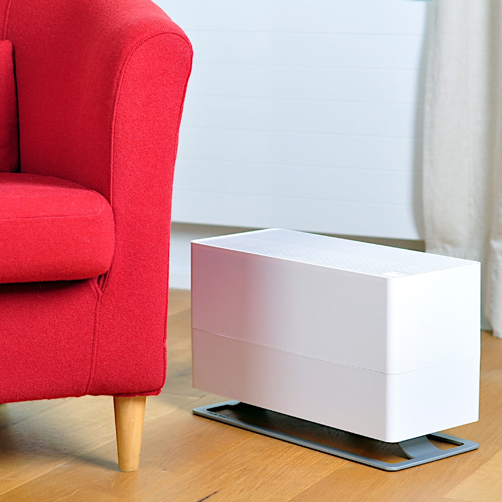 Stadler Form Oskar Big Evaporator Humidifier 16LDay White In Living Room - Aerify